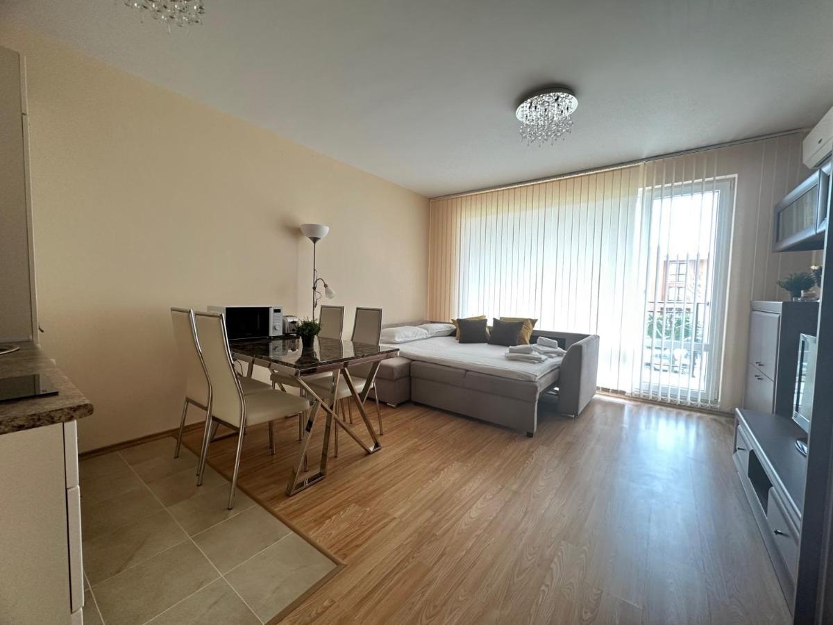 Private Apartments In Oxygen Sveti Vlas Luaran gambar